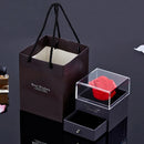 Caixa presenteável Rosa Eterna com colar Eu Te amo em 100 idiomas